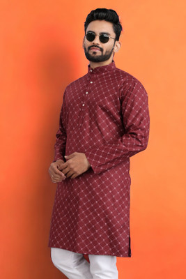 SOPANI Men Solid Straight Kurta(Maroon, White)
