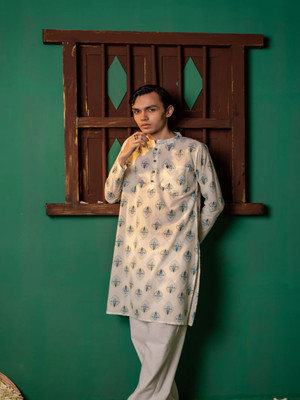 VANCHA Men Printed Straight Kurta(Multicolor)