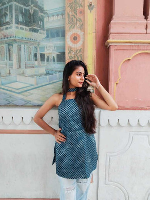 Trends Boutique Women Solid Straight Kurta(Blue)