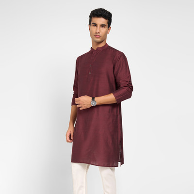 Indus Route by Pantaloons Men Solid Straight Kurta(Maroon)