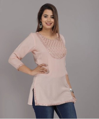 rajoriya fashion Women Embroidered Straight Kurta(Pink)