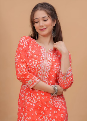Wawlooks Women Printed Straight Kurta(Orange)