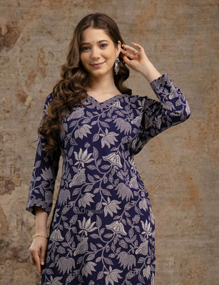 Dressar Women Floral Print Straight Kurta(Blue)