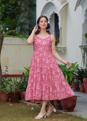 LIAPARO Women Printed Flared Kurta(Pink)