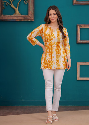 INDIANIC Women Printed Straight Kurta(Yellow)