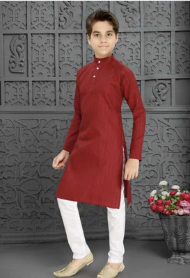 VALAKI Boys Solid Straight Kurta(Maroon)