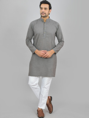 QuaClo Men Solid Straight Kurta(Grey)