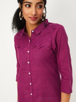 max Women Solid, Embroidered Straight Kurta(Purple)