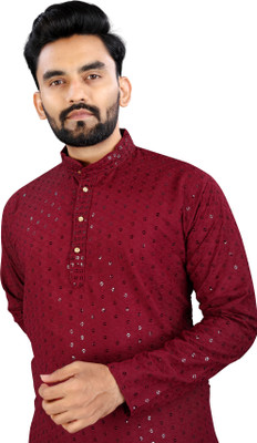 Shree Dutt Creation Men Embellished Straight Kurta(Maroon)