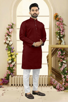 Shree Dutt Creation Men Solid Straight Kurta(Maroon)