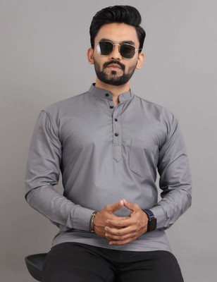 Nnc Men Solid Straight Kurta(Silver)