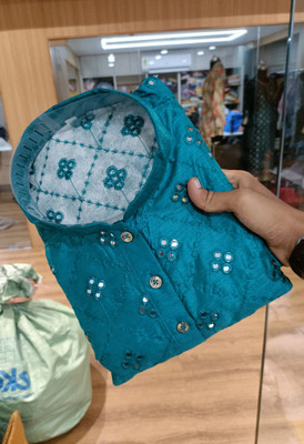 Vinaari Fab Men Embroidered Straight Kurta(Dark Green)