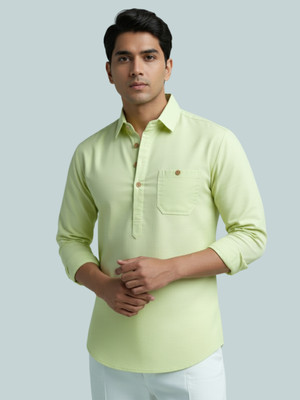 Vashuqi Men Solid A-line Kurta(Green)