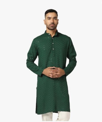 xceeder Men Chikan Embroidery Straight Kurta(Maroon)