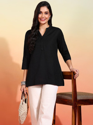 HouseOfCommon Women Solid Straight Kurta(Black)