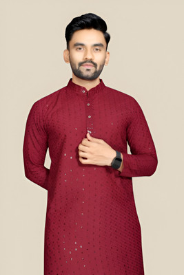 Keton Men Embroidered, Embellished Straight Kurta(Maroon)