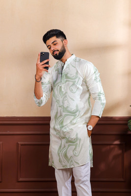 Koshin Men Embellished Straight Kurta(Green)