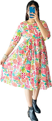 Krishna Vastrram Women Floral Print Anarkali Kurta(Multicolor)