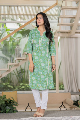 PIHUTIQUE ARTS Women Floral Print A-line Kurta(Green)