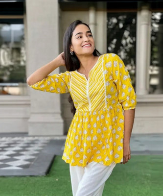 jixpoox Women Floral Print Flared Kurta(Yellow)