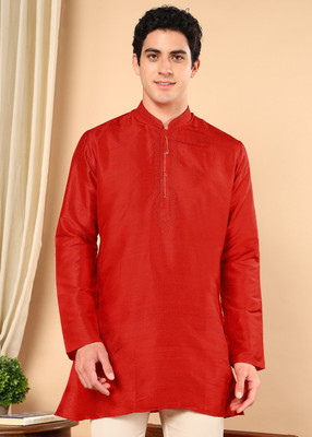 Tattva Men Solid Straight Kurta(Red)
