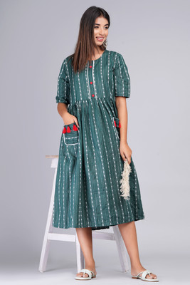 HEARTLOOM Women Woven Design Flared Kurta(Dark Green, White)