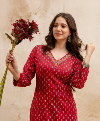 Surhi Women Printed Straight Kurta(Multicolor)