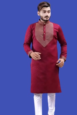 Soniyag Men Printed Straight Kurta(Maroon)