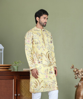 Jompers Men Embroidered Straight Kurta(Yellow)