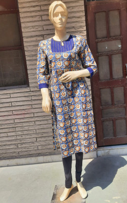 THE BEGINNING Women Printed A-line Kurta(Blue)