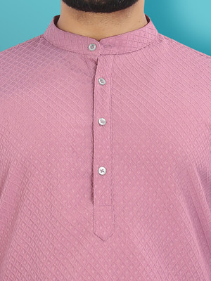 VeBNoR Men Solid Straight Kurta(Pink)