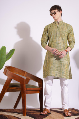 khaddarvas Men Self Design A-line Kurta(Green)