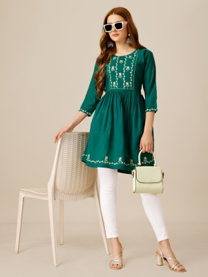 ARADHNA Women Embroidered Flared Kurta(Green)