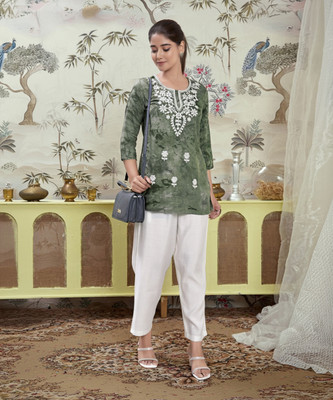 Skylee Women Chikan Embroidery, Embellished, Dyed/Ombre, Self Design Straight Kurta(Dark Green, White)