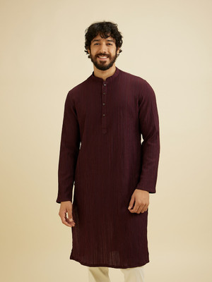 MANYAVAR Men Self Design Straight Kurta(Maroon)
