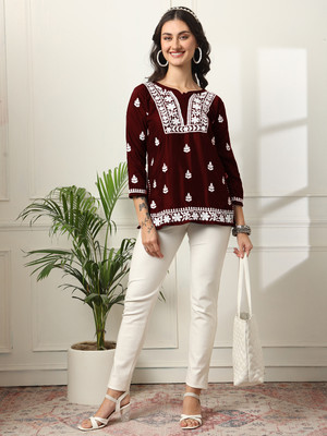 FORKEY Women Embroidered Straight Kurta(Maroon)