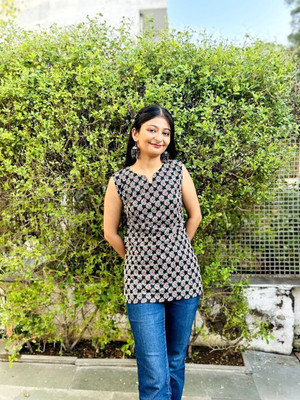 Majestykart Women Floral Print, Printed Straight Kurta(Black, Red)