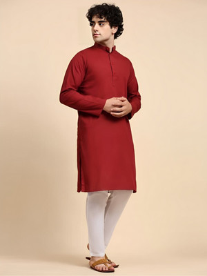 SHROBH Men Solid Straight Kurta(Red)