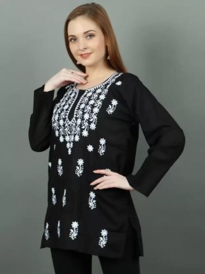 SHREE SHYAM FASHION Women Embroidered A-line Kurta(Black, White)