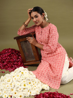 Indo Era Women Printed Straight Kurta(Red, White, Pink)