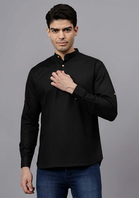 Vashuqi Men Solid Straight Kurta(Black)