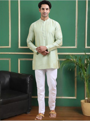 Tattva Men Solid Straight Kurta(Silver)