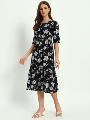 HRDAYA Women Floral Print Flared Kurta(Black)