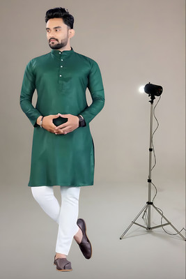 ETHNICBLISS Men Solid Straight Kurta(Dark Green)