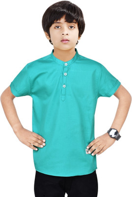 MADE IN THE SHADE Boys Solid Straight Kurta(Green)