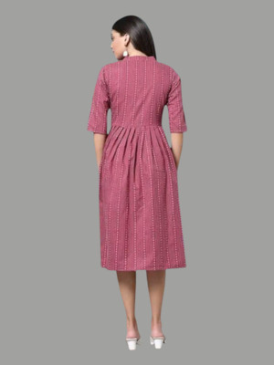 Houseofcommonv Women Printed Flared Kurta(Maroon)