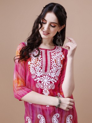 Youthnic Women Embroidered Straight Kurta(Pink)