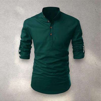 ETHNICSUTRA Men Solid Straight Kurta(Green)