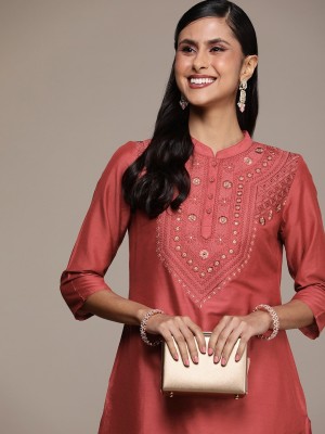 House of Pataudi Women Washed Straight Kurta(Red)