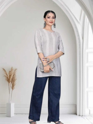 HouseOfCommon Women Striped Straight Kurta(White)